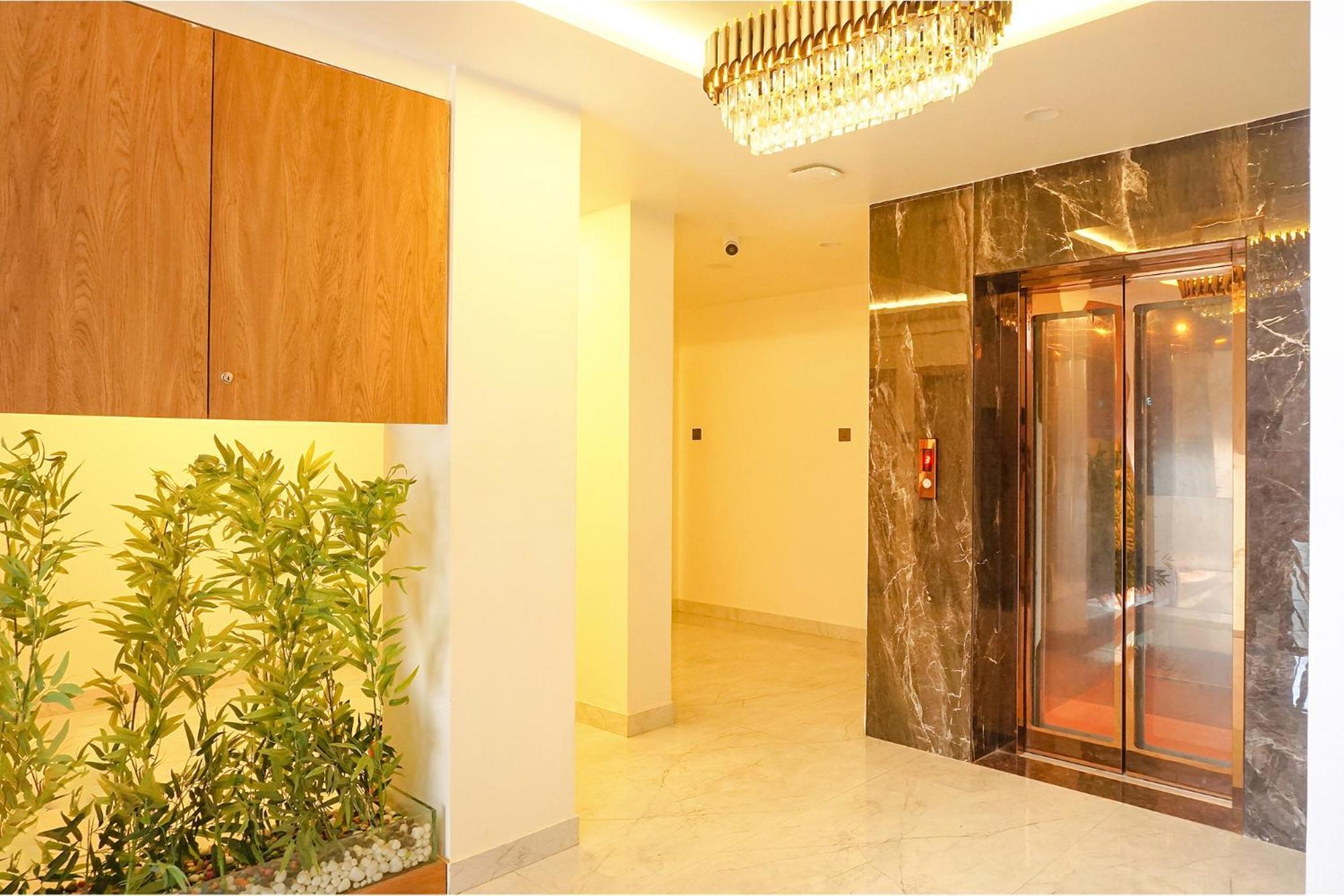 Fabhotel Prime Shourya Residency - Nr Maharshi Karve Museum プネ エクステリア 写真